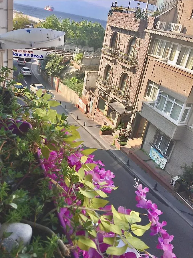 La Petite Maison Hotel Istanbul
