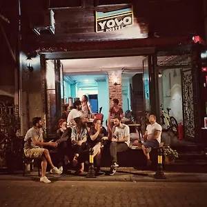 Hostel Yolo, Istanboel