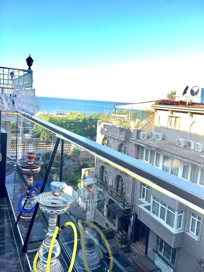 La Petite Maison Hotel Стамбул