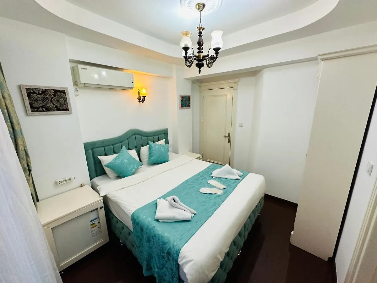 La Petite Maison Hotel Стамбул