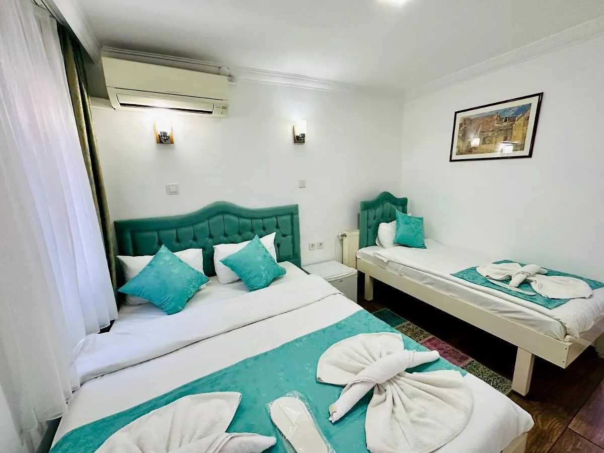 La Petite Maison Hotel Стамбул